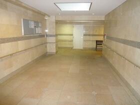 15/26 エントランス