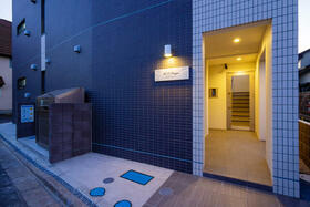 4/4 エントランス