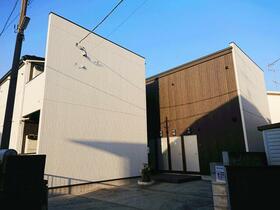 16/16 エントランス