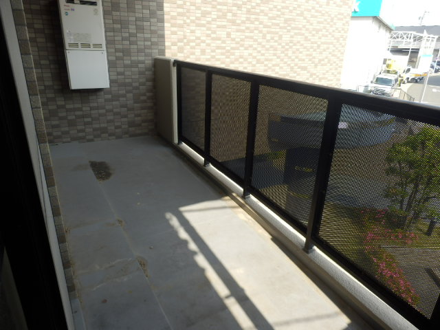 18/26 バルコニー