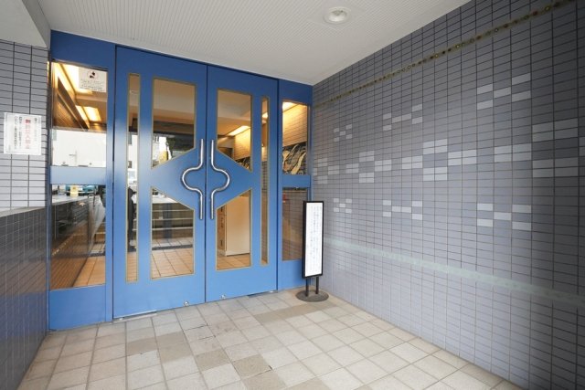 13/25 エントランス