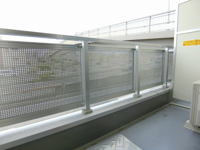 13/19 バルコニー