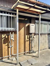 16/16 エントランス