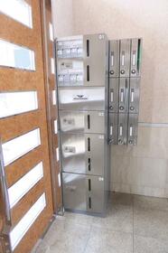 14/14 エントランス