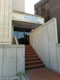 16/16 エントランス