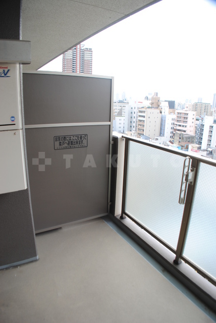 16/27 バルコニー