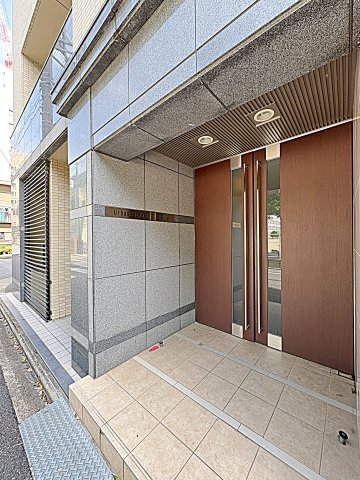21/21 エントランス