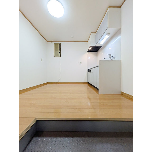 21/21 室内
