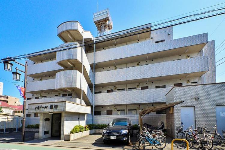 16/17 エントランス