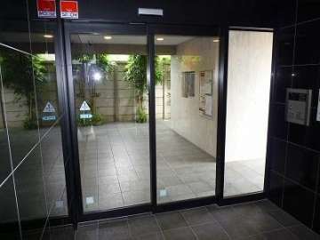 4/4 エントランス