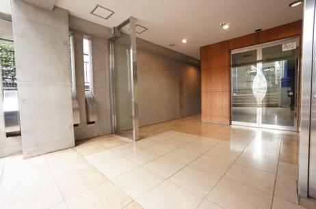 3/4 エントランス