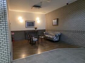 3/3 エントランス