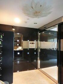 16/16 エントランス