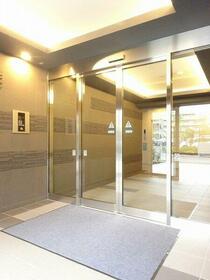 15/15 エントランス