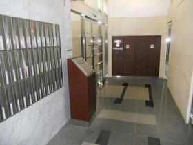 13/13 エントランス