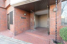 14/14 エントランス