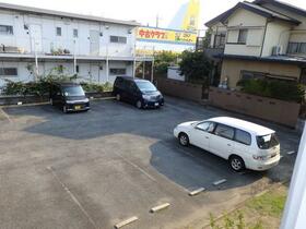 15/15 駐車場