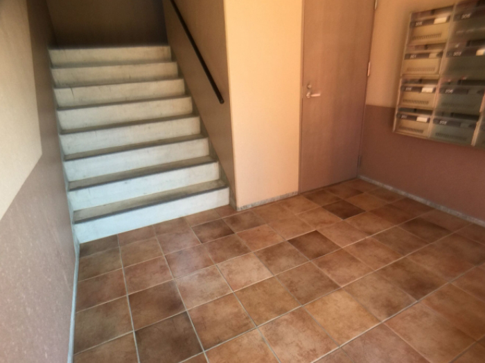 17/27 エントランス