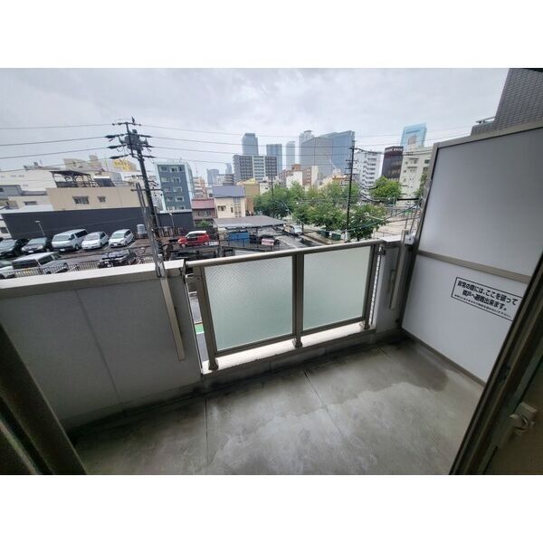 13/13 バルコニー