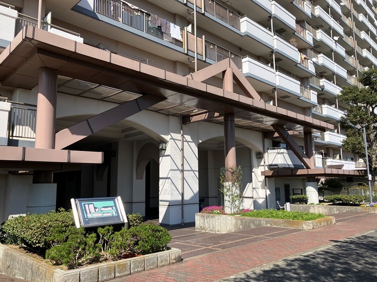 3/3 エントランス