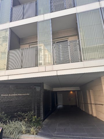 2/2 エントランス