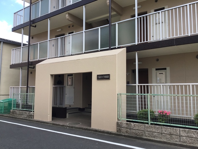 2/2 エントランス