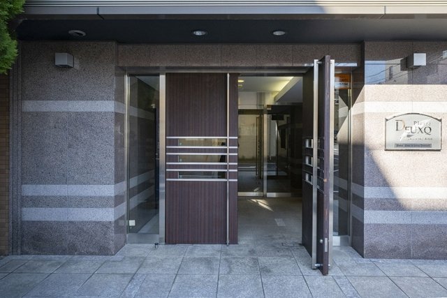 2/3 エントランス