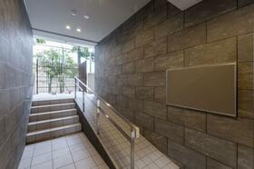 14/16 エントランス