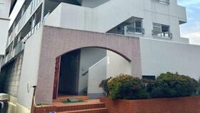 16/16 エントランス