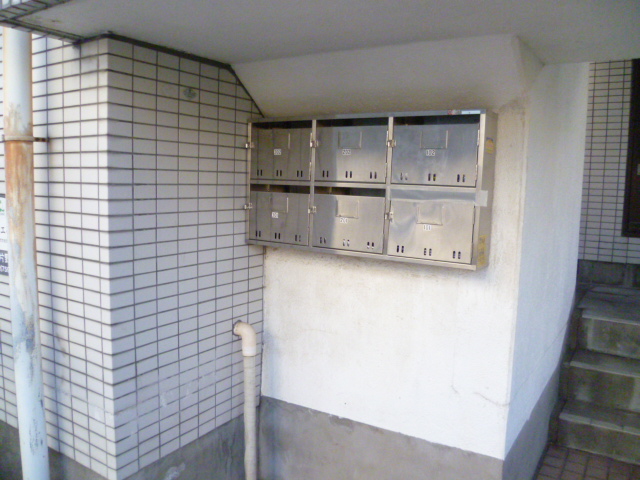 22/26 エントランス