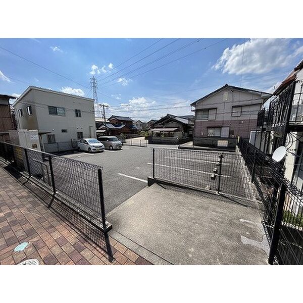 4/5 エントランス