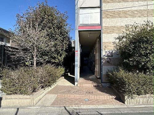 14/14 エントランス