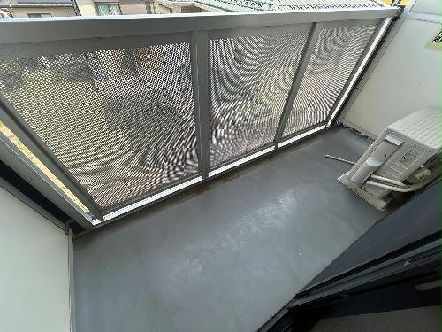 13/14 エントランス