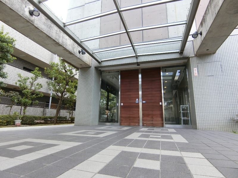 3/7 エントランス