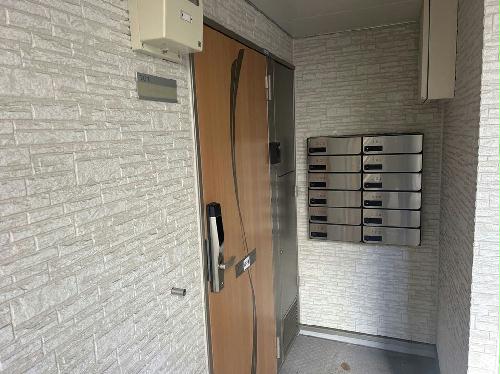 14/14 エントランス