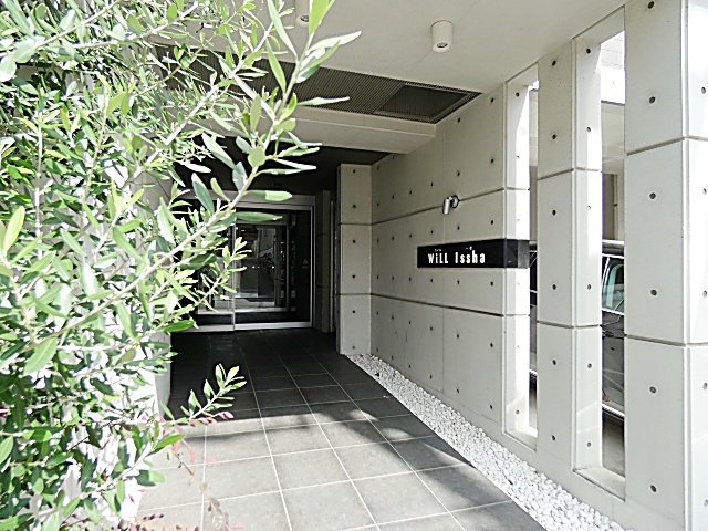 28/29 エントランス