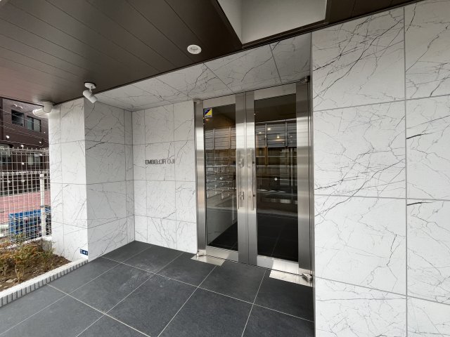 16/22 エントランス