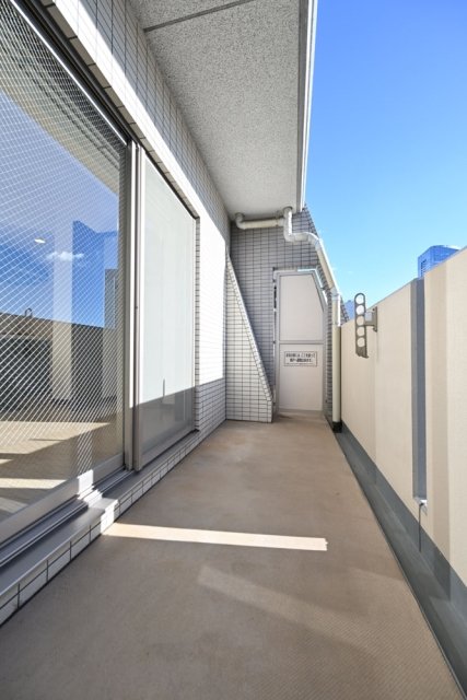 18/25 バルコニー