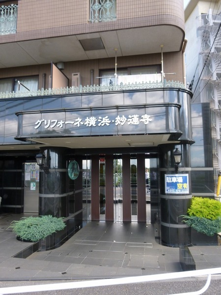 2/3 エントランス