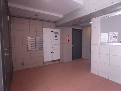 21/26 エントランス