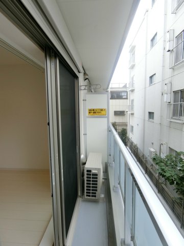 19/30 バルコニー