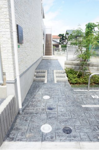 14/14 エントランス