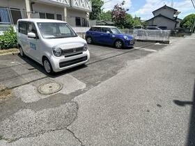 16/16 駐車場