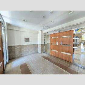 14/15 エントランス