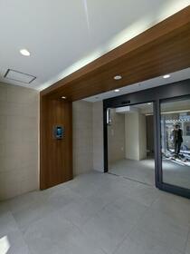 3/4 エントランス