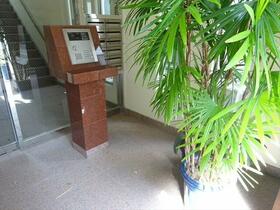 15/15 エントランス