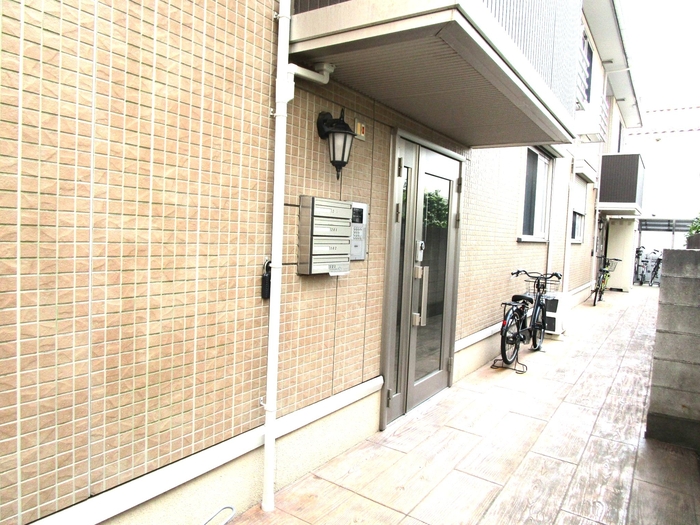 8/8 エントランス