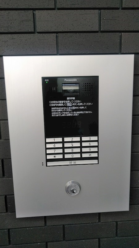 2/3 エントランス