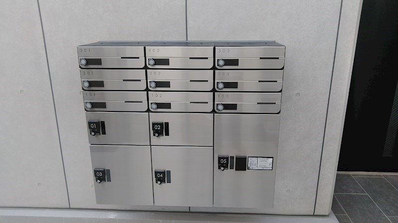 14/14 エントランス