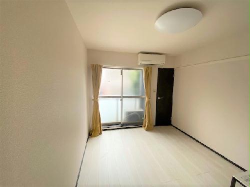 13/14 エントランス